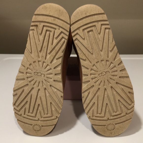 Ugg Boots - 2 Tone, Brown Leather - Brand New Condition - Picture 6 of 6